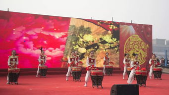 我縣成功舉辦第二屆網(wǎng)絡(luò)春晚頒獎?wù)寡蒴呶穆脛?chuàng)意設(shè)計(jì)系列頒獎活動
